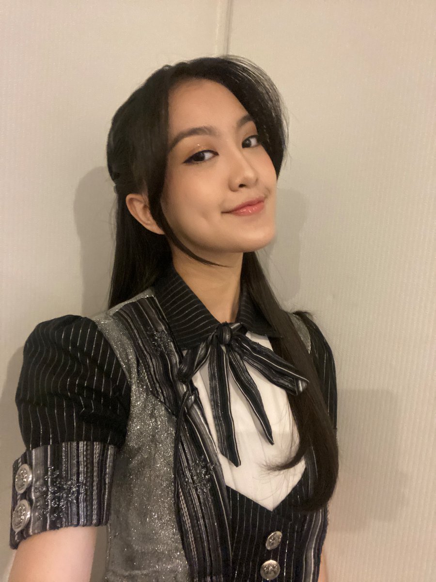Greesel_JKT48's tweet photo. sisanya di PM yaa hehe:3 https://t.co/5LCBOwXvaW