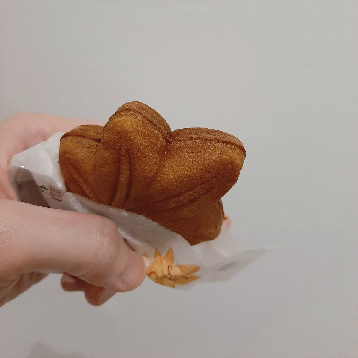 asweetpotatoes's tweet photo. ได้ลองขนมโบราณของญี่ปุ่น อร่อย หวานน้อย กินได้เรื่อยๆแบบไม่เบื่อเลย https://t.co/33OLHDe4md