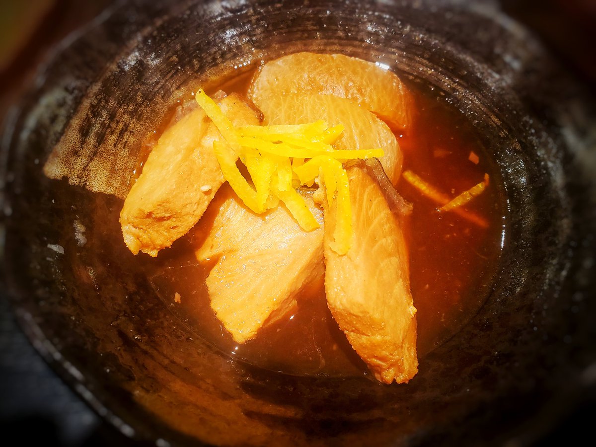 bigdada1011's tweet photo. 今日の夕飯🍴
鰤づくし定食🎶刺身、煮付け、焼き
ある意味、健康食！押忍。 https://t.co/GvQ6SAqwPx