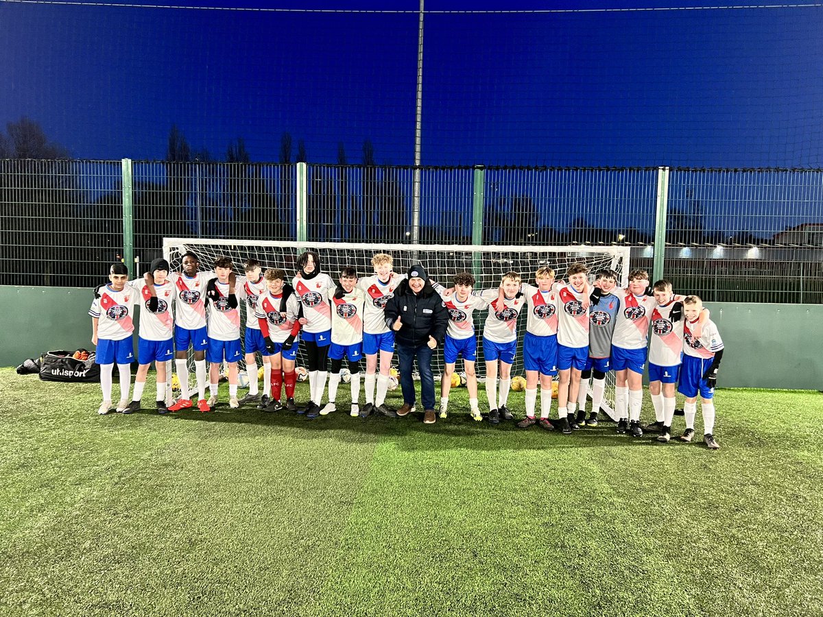 Another successful Ambassador visit in the bag! Little Lever Sports Club up North welcomes Mike on a cold Monday evening.🥶😬👍🤩