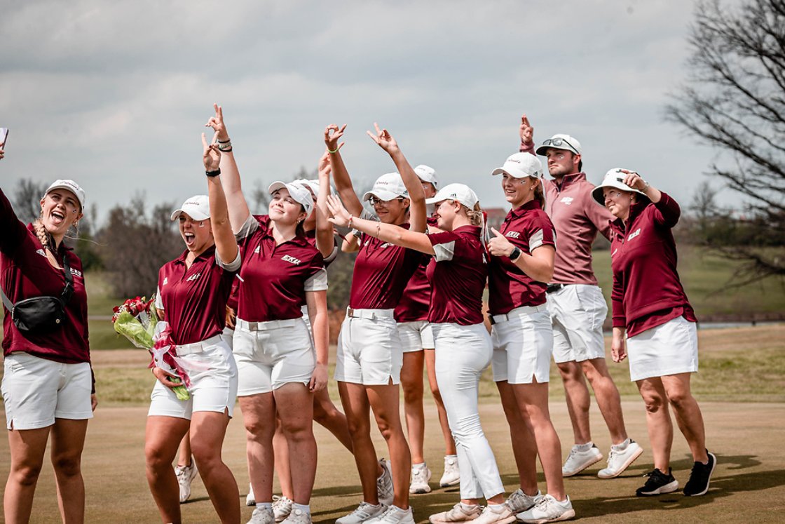 eku's tweet photo. Let’s go, girls! 🤠💥 Wishing all of our female student athletes a very special #GirlsAndWomenInSportsDay! Keep showing them how it’s done 💪😤 #EKU #GoBigE #NationalGirlsAndWomenInSportsDay @EKUSports https://t.co/uoGh73tSwS