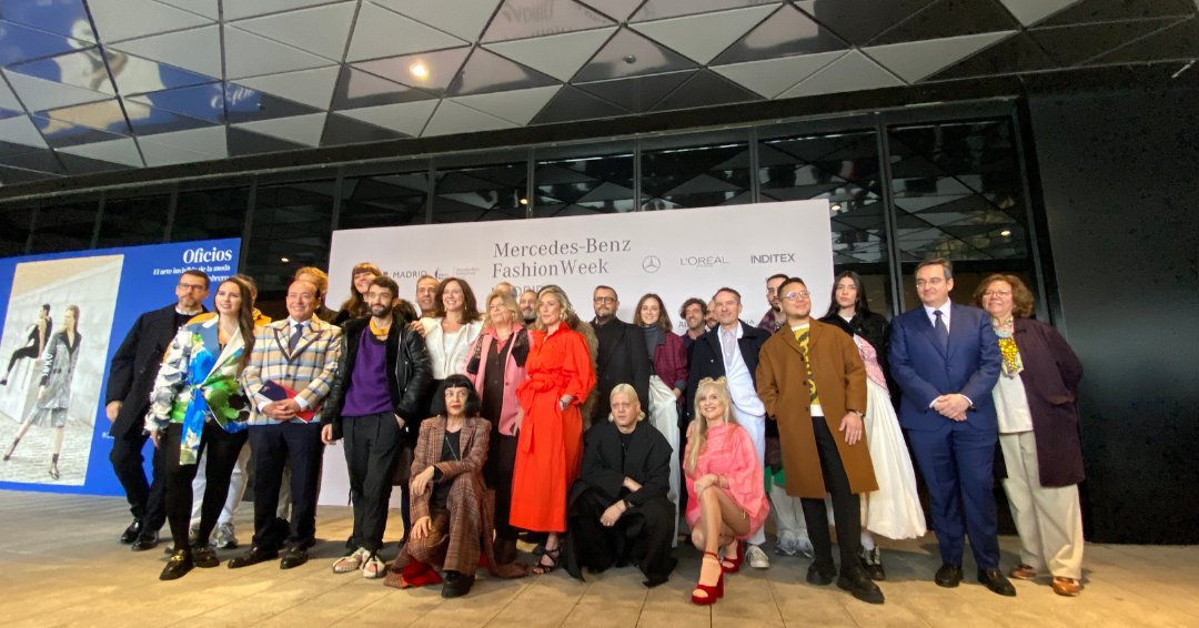 M_C_D_Moda's tweet photo. Nueva edición de la Semana de la Moda de Madrid que vuelve a contar con el impulso de @madrid a través del proyecto #MadridCapitalDeModa, que apoya a iniciativas como @MBFWMadrid  o Madrid es Moda de @CreadoresACME  + info⤵️
https://t.co/j5QTkdhXeo https://t.co/R2j2WSzCAL