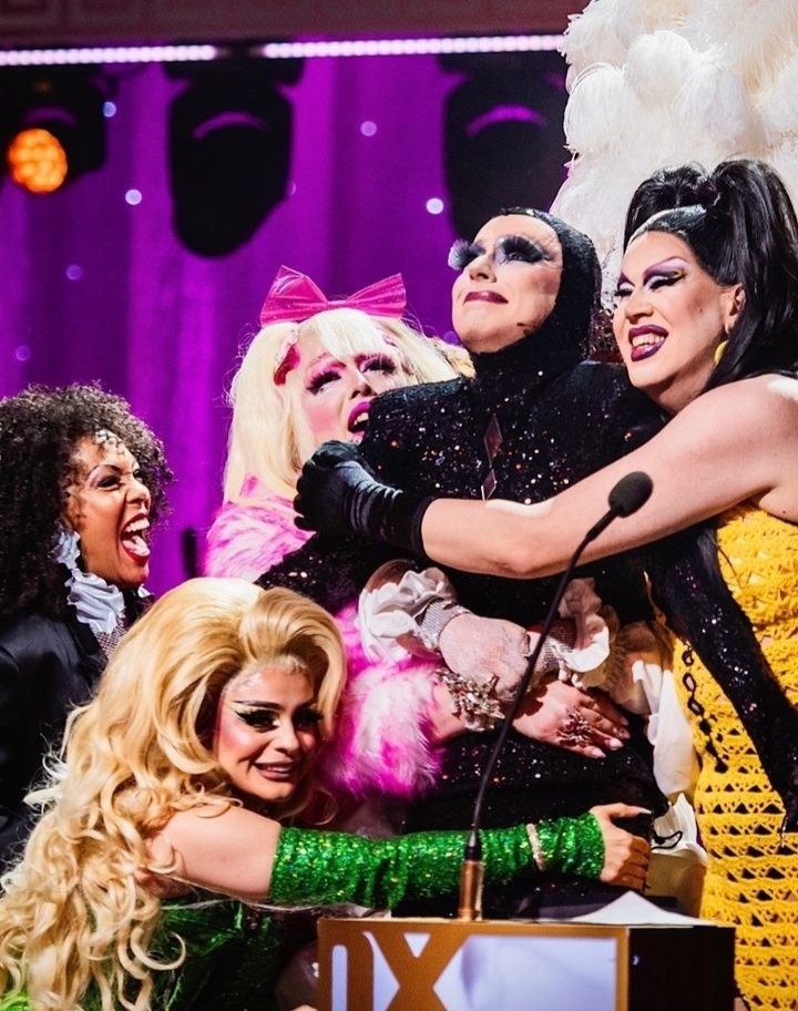 This Monday <a href="/dragracesverige/">Drag Race Sverige</a> won "TV show of the year" at the QX Gala (The Swedish LGBTQ+ Awards)

I'm so proud of the whole cast and crew, and it was absolutely fabulous to share this moment with so many of us together on stage❤️
Photo: Sofia Blomgren