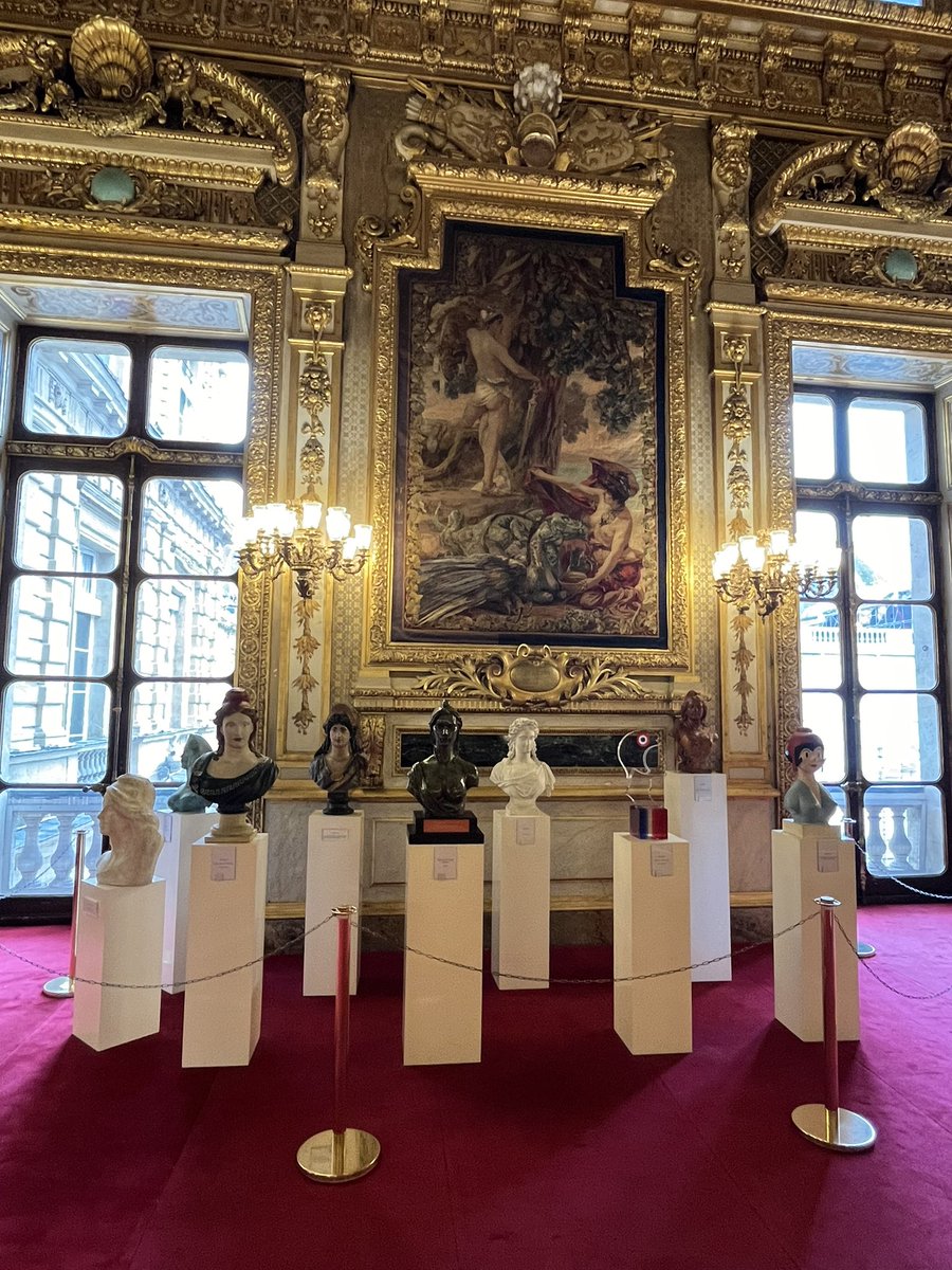 JeffAugustin94's tweet photo. Happy and honored to come back again at the @Senat 🇫🇷🇪🇺, where I participated within a working group, on an interesting discussion about the possibilities of the artificial intelligence and the benefits that could bring in various fields.

#AI #ArtificialIntelligence #HighTech https://t.co/2vFAkY3s4G