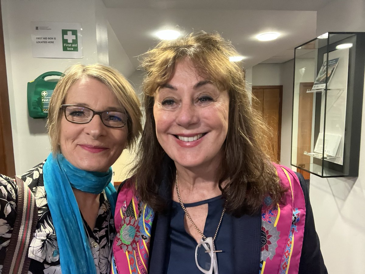 laramitchell tweet media