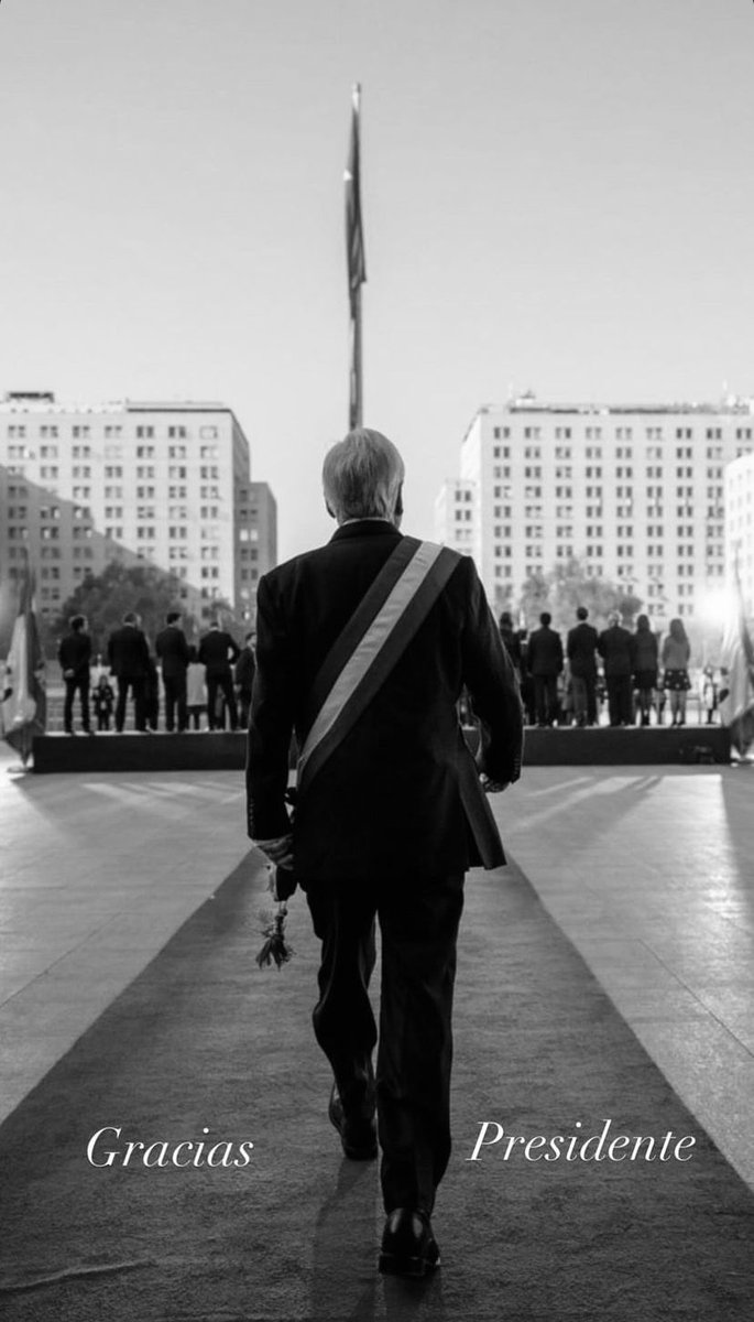 NOE_ARL's tweet photo. Nunca va existir palabras de consuelo cuando se pierde un ser amado❤️‍🩹 #Chile #PresidentePiñera #President https://t.co/IznMxA0Q8A