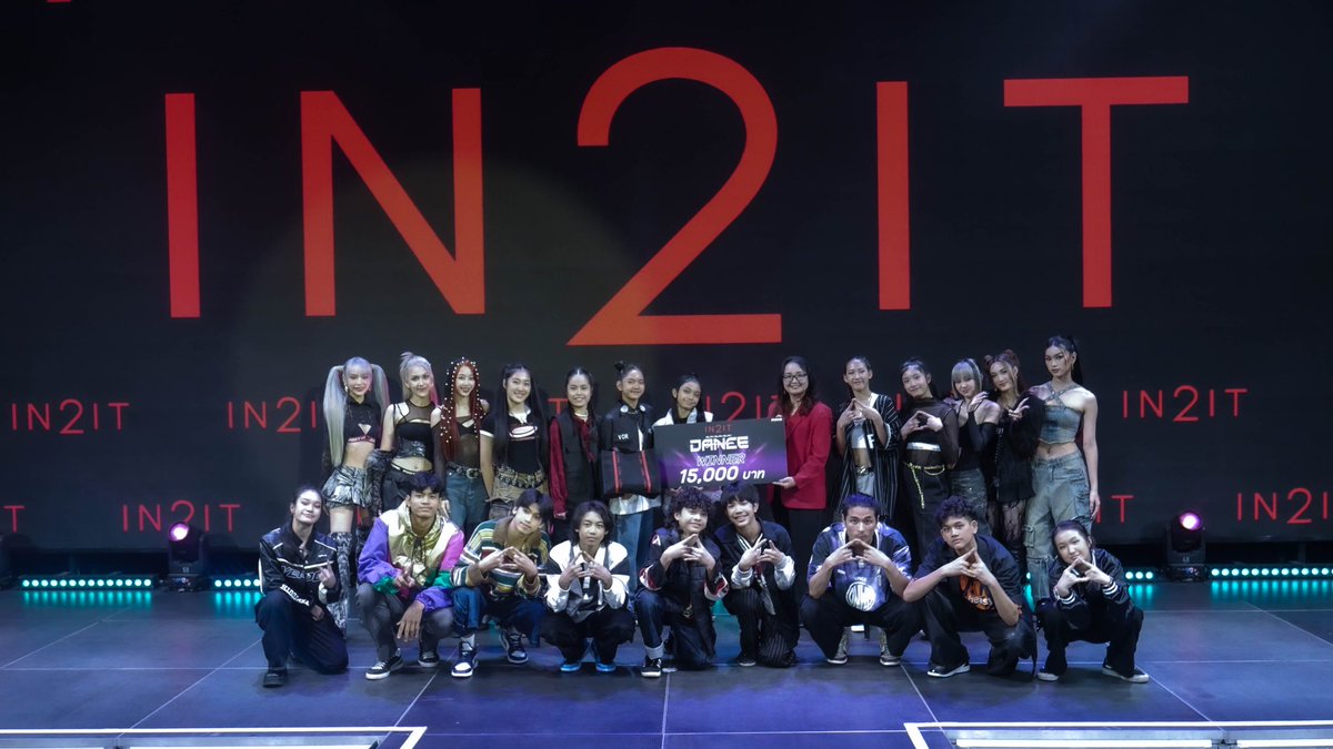 rising__ent's tweet photo. ภาพบรรยากาศในงาน Blah Blah Blah Dance Competition 💋🔥

ขอแสดงความยินดีกับทีมที่ได้รางวัลด้วยนะคะ 🎊
รางวัลชนะเลิศอันดับที่ 1 ทีม AWESOME 🥇
รางวัลชนะเลิศอันดับที่ 2 ทีม Ourselves 🥈
รางวัลชนะเลิศอันดับที่ 3 ทีม DIVI7 🥉

#BEATActive
#In2It
#Blahblahblahdancecompetition
#EMPRESS https://t.co/xpu5tOlLSv