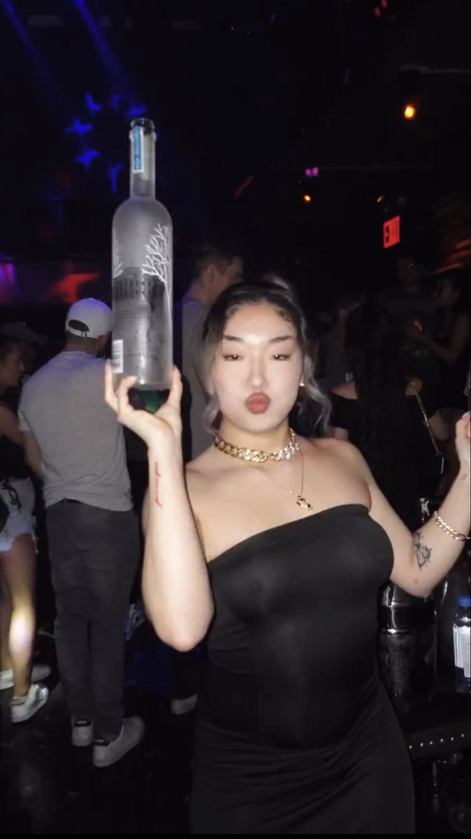 Pettayback's tweet photo. i wanna party with drake cover meee with c*m so i can pretend it was him 😍😍
#korean
#asian #horny #dick #drake #drakeleak #cock #nudes #porn #cum #bigcock #dickpic #cumshot #cocktribute #cumtribute #wc #slut #nsfw #daddy #masturbate #boobs #pussy #cum #tribute #bbc #dmme https://t.co/OaPErmFaWw