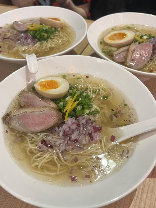 七星に次いでコスパ良くて好き！エムスフィアにオープンしてくれてありがとう https://t.co/j5AxdfJQUn<a href="/tag/%E3%83%90%E3%83%B3%E3%82%B3%E3%82%AF%E8%A1%97%E6%AD%A9%E3%81%8D"class="tags"><span>#バンコク街歩き</span></a>