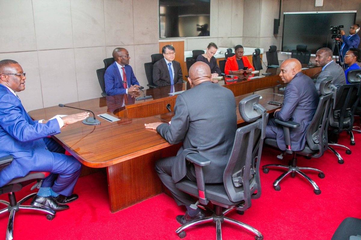 Ministry of Info, Comms & The Digital Economy KE (@moictkenya) on Twitter photo 1/3 The Cabinet Secretary for Information, Communications and the Digital Economy, Mr. <a href="/EliudOwalo/">Eliud Owalo, FIHRM, EGH</a> met a delegation from the <a href="/ITU/">Int’l Telecommunication Union</a> this evening to discuss areas of possible collaboration in the telecommunications sector. 1/3 The Cabinet Secretary for Information, Communications and the Digital Economy, Mr. <a href="/EliudOwalo/">Eliud Owalo, FIHRM, EGH</a> met a delegation from the <a href="/ITU/">Int’l Telecommunication Union</a> this evening to discuss areas of possible collaboration in the telecommunications sector.