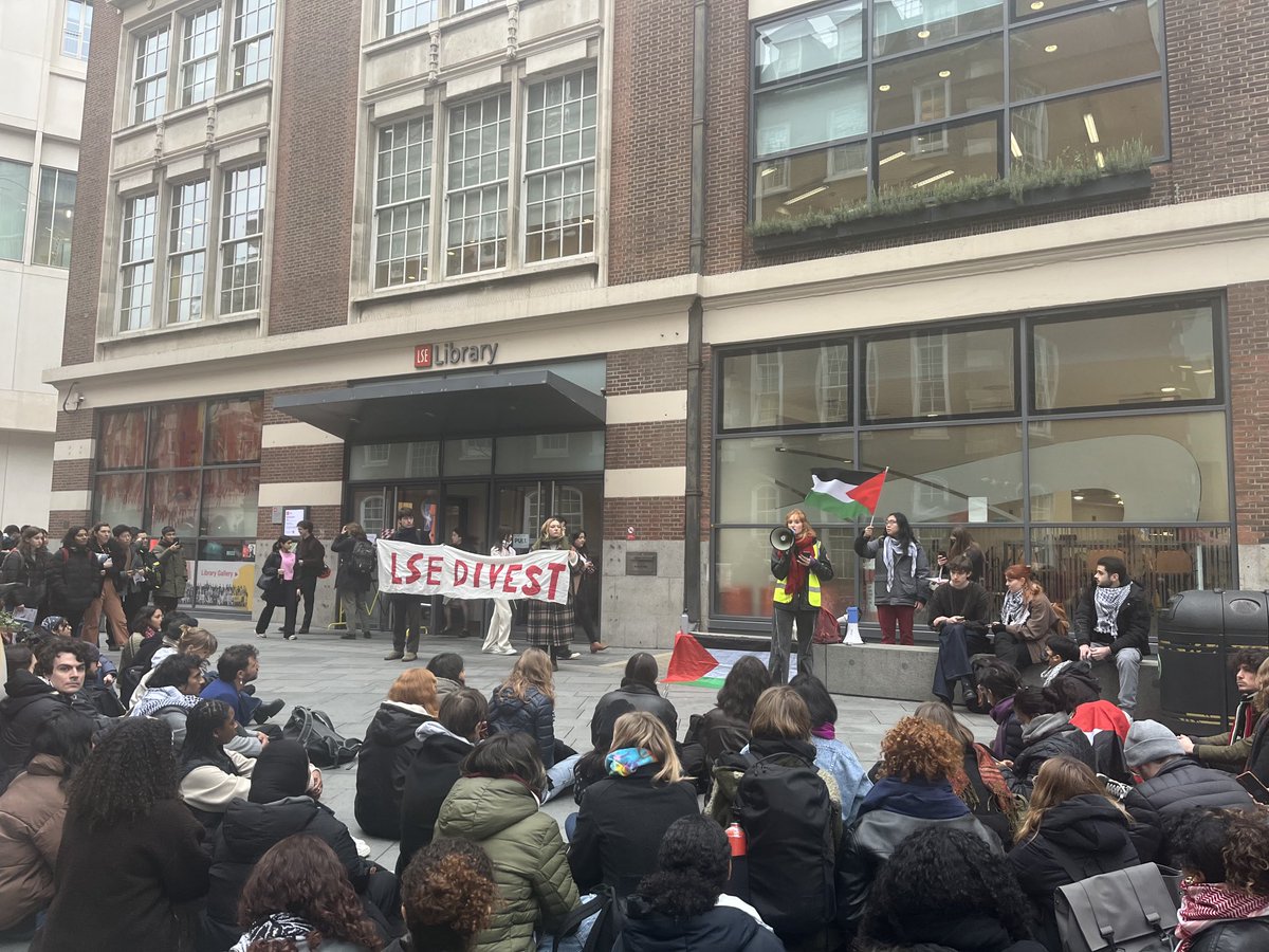 NOW at London School of Economics Students demanding divestment from companies arming İsraeli occupation