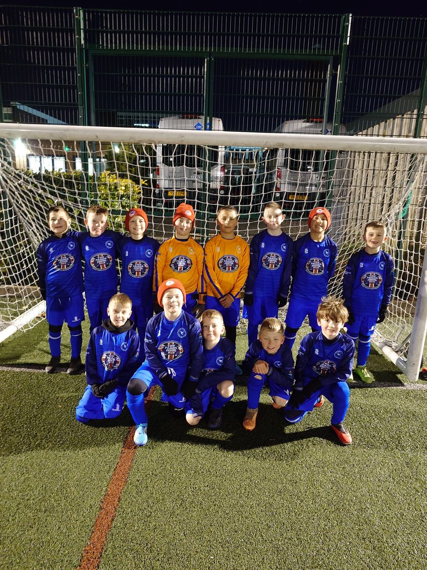 Dudley Town FC under 9s looking sharp in their new training kit 🔥🔥