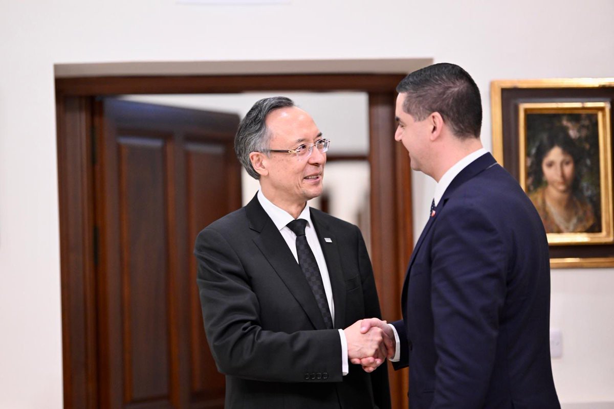 Marking #30years of impactful work. The @oscehcnm Kairat Abdrakhmanov meets CiO @MinisterIanBorg in 🇲🇹 emphasizing the enduring importance of safeguarding the rights of #NationalMinorities for a peaceful & stable future. 

A continuous journey towards tolerance and equal…