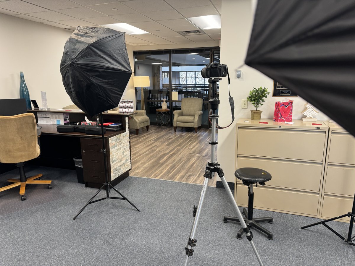 RobWilsonPhoto's tweet photo. All set up for my first executive shoot of thr day. https://t.co/lr0UIoWk5j