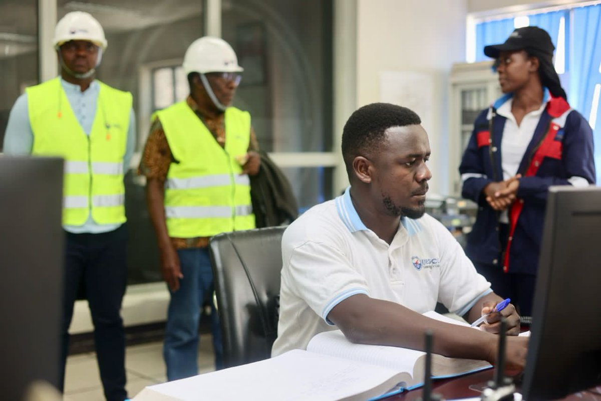 UegclOfficial's tweet photo. #Isimba Project Update:
Today, the Chairperson of the Project Steering Committee (PSC) Prof. Eng. Badru Kiggundu visited the 183 MW Isimba Plant as part of the committee's routine inspection schedule. https://t.co/hFUuWeo4wM