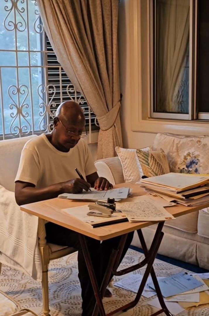 bamwinejnr's tweet image. Me writing letters to my girlfriend in 2024