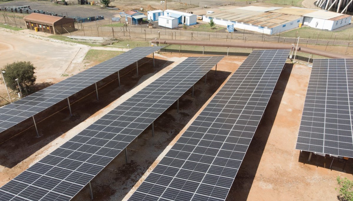 EnergyAlliance's tweet photo. 🔆Increasing access to clean, affordable energy is key to achieving the SDGs &amp; enhancing climate resilience.

Find out how @IFC_org @SIMA_Funds @EnergyAlliance  &amp; 🇫🇮 are working together to boost production of small-scale solar projects throughout Africa→https://t.co/6JQsLi8FvU https://t.co/eDH0TbF4gj