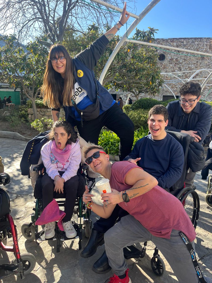 Masnatur's tweet photo. El pasado sábado tuvimos actividad en @lavaguadacines  y fuimos a ver la nueva película de Disney: Wish.

Por la tarde aprovechamos el solecito para dar una vuelta, montar nuestro propio Karaoke y hacer muchas muchas fotos 

Os dejamos por aquí algunas de ellas https://t.co/X0lBv3WKk5
