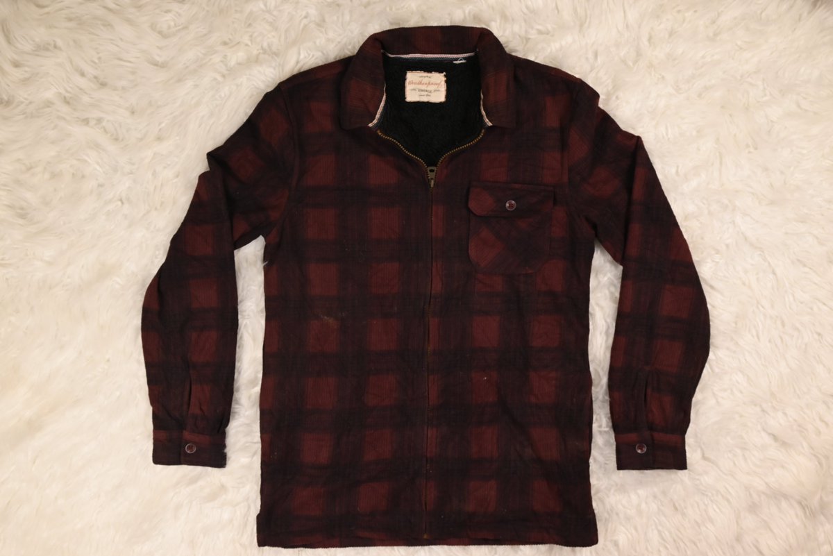 brantage97862's tweet image. Step back in time with our Vintage Men's Shirts. Discover classic styles and timeless designs that never go out of fashion. 
Check: brantage.ae
.
.

#brantage #VintageFashion #MensShirts #TimelessStyle #preloved #prelovedfashion #PTI_NoMore_inKPK #ZartajGul