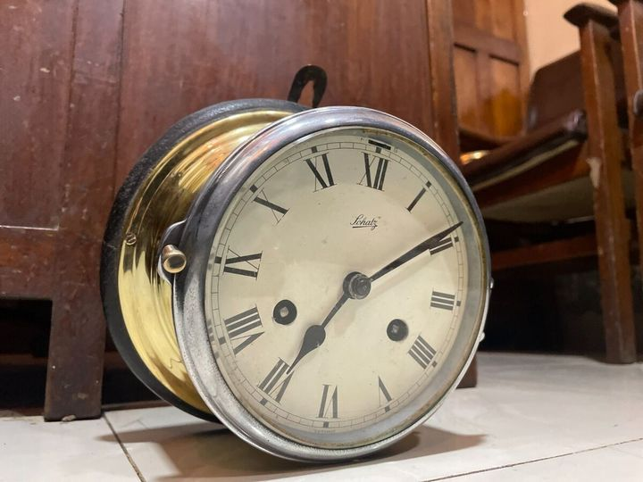 NauticaTreasury's tweet photo. #eBay #eBayStore #eBaySeller #UtilityLaundryRoom #Porch #Metal #DiningRoom #HomeOfficeStudy #Kitchen #Original #LivingRoom #Garage #Hallway #Bedroom #Clock #Gold #Mechanical #Key #Design #StandardWallClock https://t.co/Qy3d5aOqJ4 https://t.co/qdi5lu9UUH