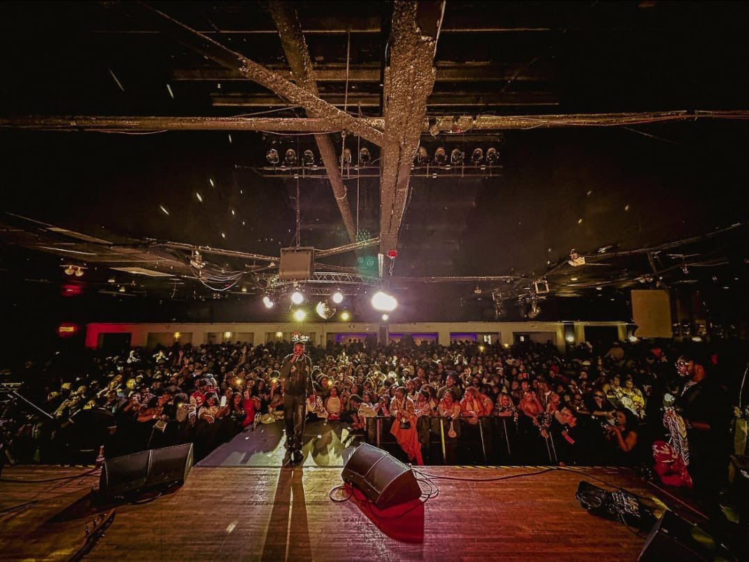 JLouco01's tweet photo. Nostalgie Boston an 😂 youn nan konsè moun yo te pare pou vin selebre plis avek Roody Roodboy.

Roody Roodboy san limit e san parèy. Listwa gen pou rakonte sa 

#RoodyRoodboy ap fè lòbèy 
#Elefan ap selebre https://t.co/k4bIwn5CTY