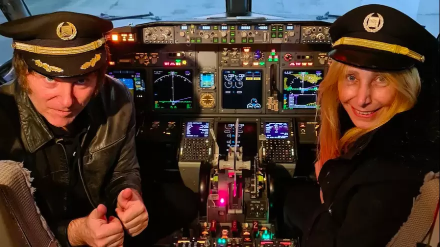 Toma eso mamá

Toma eso papá

Quieren mandarme a un psiquiatra no?

Tome esto doctora Godinez