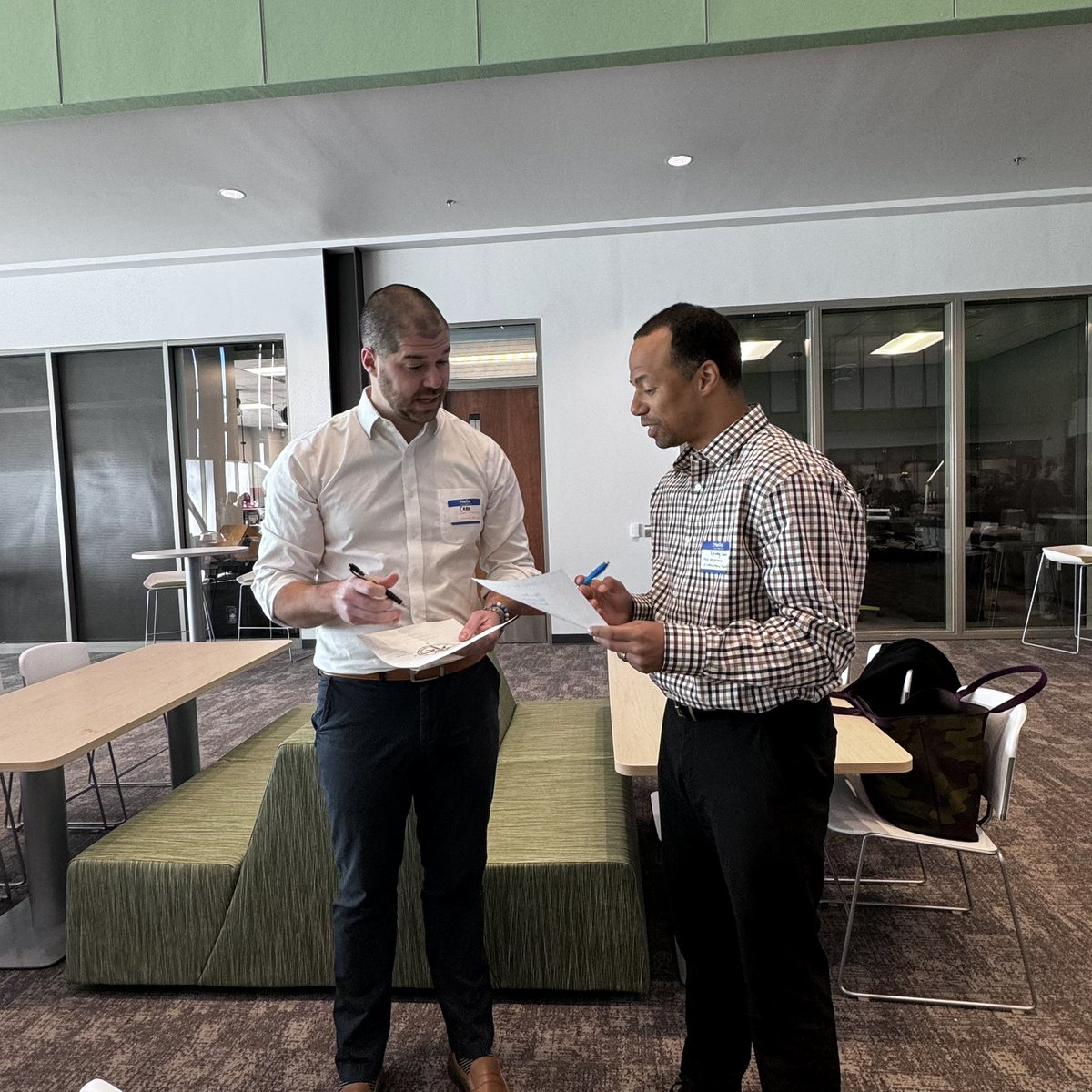 pammoran's tweet image. always fab to be with #VaLIN teams (Va Leads Innovation Network) and see amazing educators connecting around the future of learning for young people in Va Schools @scl_Va @VA_Partners4Edu @VALearns @dramygriffin #valin5.0 @ALPlearn