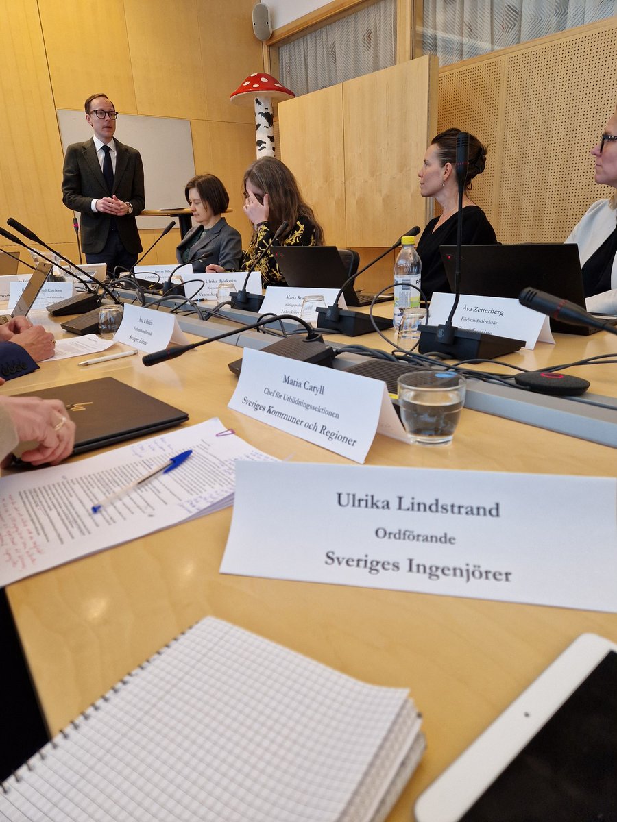 Tack @matsperspektiv för möjligheten för @Ingenjorerna att prata om STEM-strategi för Sverige! Så viktigt att vi tar gemensamma krafttag för att säkra kompetensförsörjning och konkurrenskraft! #utbpol