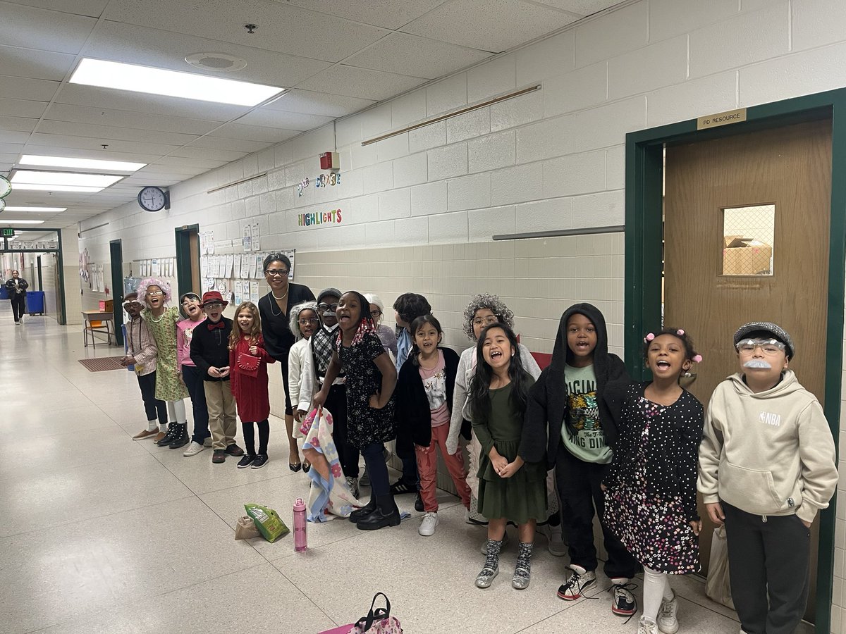 Happy 100th Day! I love having fun with my students!