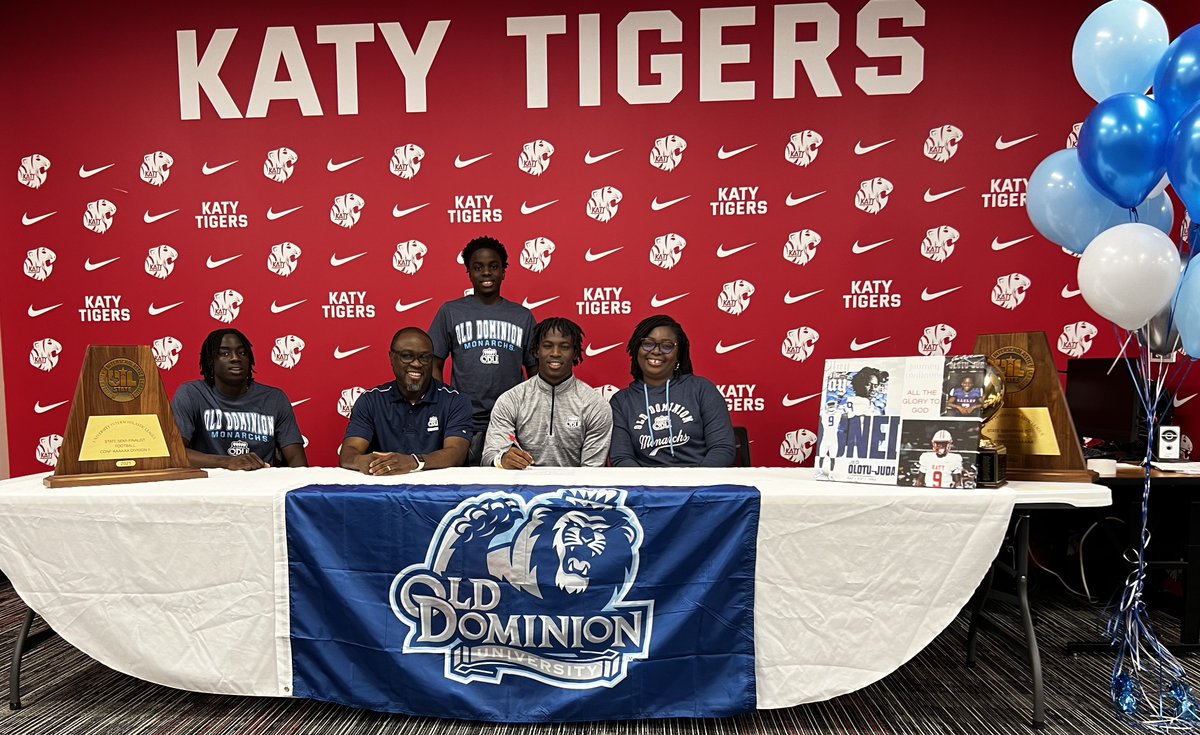 Congratulations Jed Olotu-Judah for signing with @ODUFootball to continue playing football! #NationalSigningDay2024
@katyisd