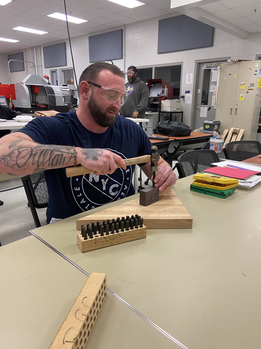 Bradley Curry tweet media