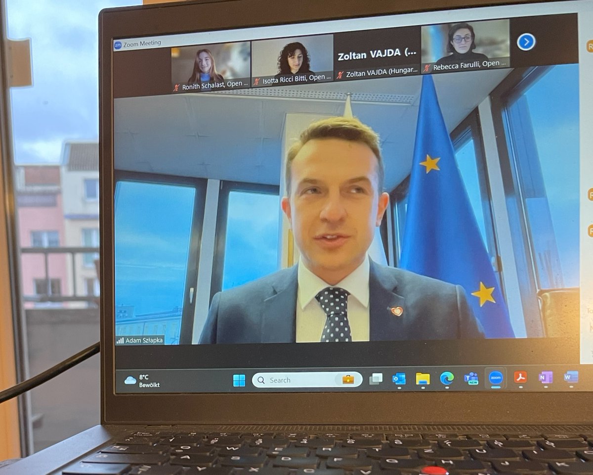 OEDialogue's tweet photo. Kicking off the OED-year by checking in across different #ParliamentsofEurope!
Yesterday, 21 Members of Parliament from 11 countries came together for a "European Tour de Table", listening to their colleagues and sharing perspectives from their own countries. https://t.co/yt9x0ijRnj