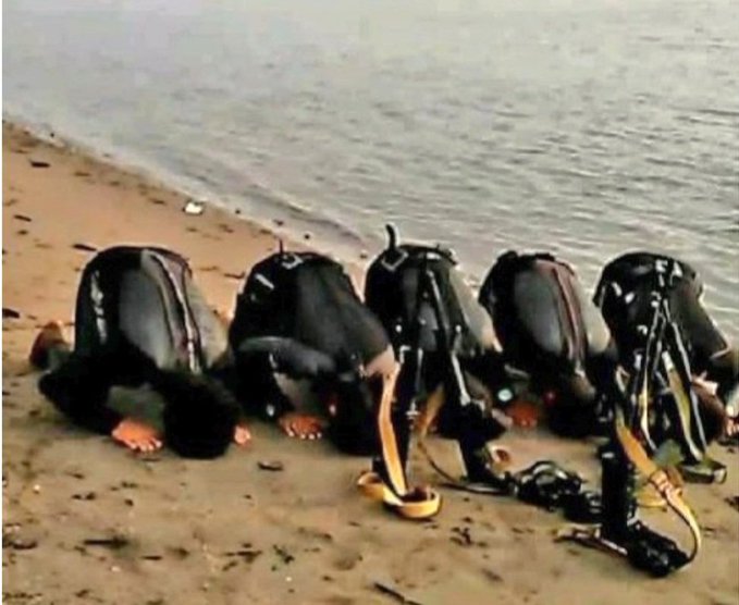انصار الله به فارسى tweet media