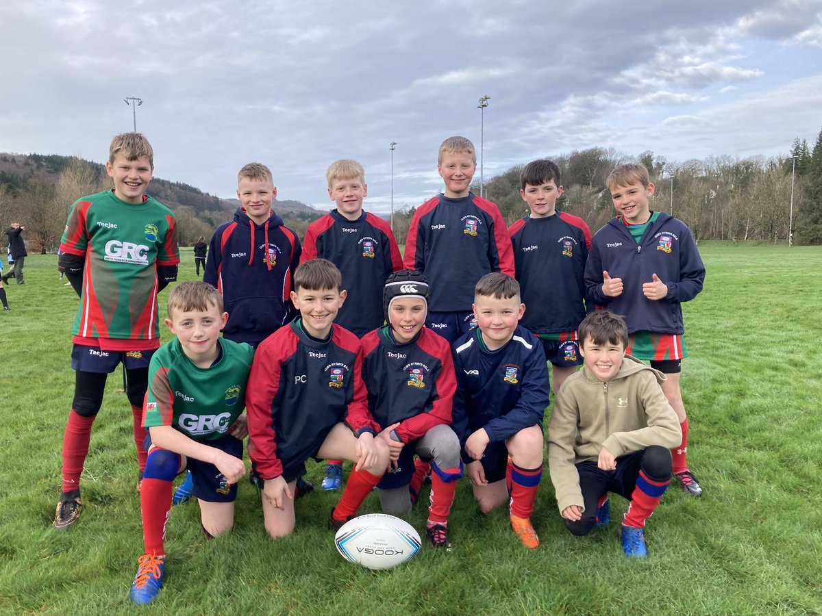 🥇PENCAMPWYR MEIRIONNYDD🥇

Llongyfarchiadau anferth i dîm rygbi’r ysgol ar gael eu coroni’n bencampwyr Meirionnydd yng nghystadleuaeth Rygbi <a href="/urddmeirionnydd/">Urdd Meirionnydd</a> 

Diolch i’r trefnwyr am ddiwrnod penigamp! <a href="/RygbiBerwyn/">RYGBI'R BERWYN</a> <a href="/chwaraeonyrurdd/">Chwaraeon yr Urdd</a> 🏉💪😁

#iechydalles