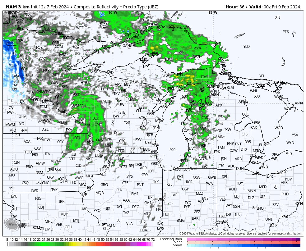 MannysWeather's tweet photo. NAM thinks nothing will happen, and FV3 is farther south than the HRRR, something to monitor #ilwx #iawx #wiwc #wxX https://t.co/lrIeekl9zf