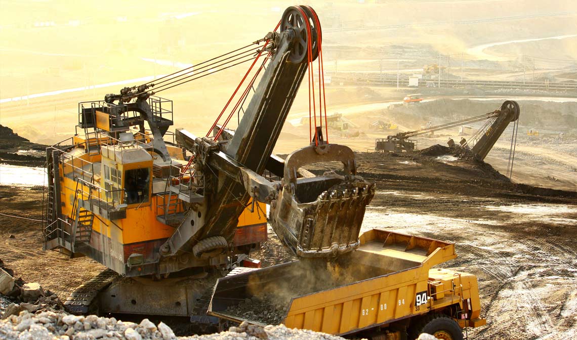 .<a href="/GovTimWalz/">Governor Tim Walz</a> .<a href="/grant_hauschild/">Grant Hauschild</a> How many more businesses are we going to lose in NE Minnesota because of this NO Snow winter? Tourism has never been the answer to the economy of our area. What we need is heavy industry like Cu/Ni mining and the new helium find. <a href="/MinnesotaMiners/">Minnesota Miners</a>