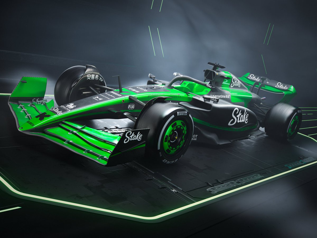 ToXiN1806's tweet photo. Shoutout to Williams for using more than a quarter tin of paint on their livery. We're just going to be watching a bunch of black cars driving around. Sauber just let a 9 year old loose with a highlighter. Alpine put a paint tin next to the car and prayed that colour would stick https://t.co/gTQigmKLlp