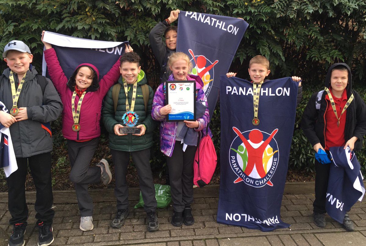 Fantastic effort from some of our <a href="/TheEllis_Y6/">TheEllisY6</a> children at their swimming event this morning. 
Winners 🥇