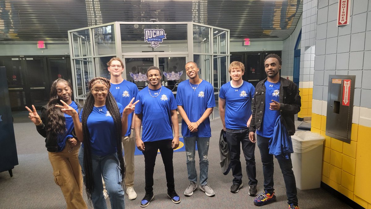 Ashley Johnson tweet media