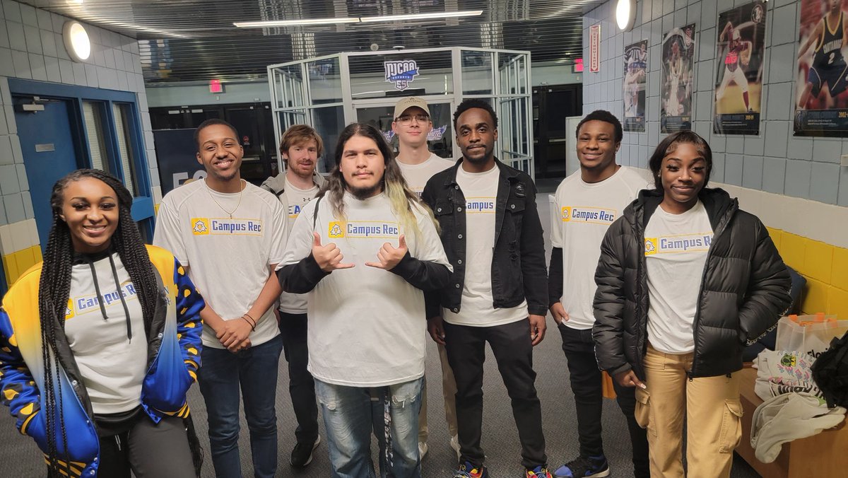 Ashley Johnson tweet media