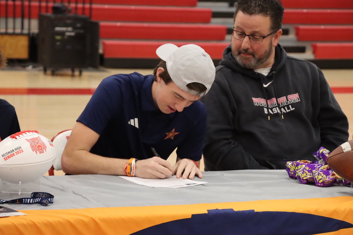 dallasathletics's tweet photo. Signing Day at Woodrow Wilson for football players Aiden Webb (UTEP) and Brady Battle (Ouachita). 

@WoodrowFootball @dallasschools #HeismanHigh #NextLevelReady https://t.co/vwPOhlir4S