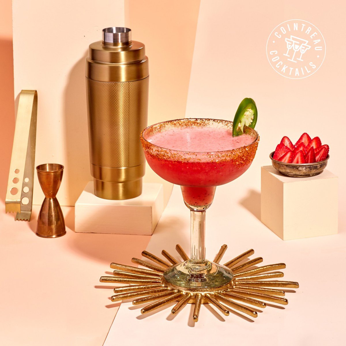 Usher in The Year Of The Dragon this Lunar New Year with this fiery cocktail, The Flamethrower Margarita🔥🔥🐲 

Recipe below:
bit.ly/3SDakiX

#cointreau #lunarnewyear #yearofthedragon #cocktails #happylunarnewyear #cny