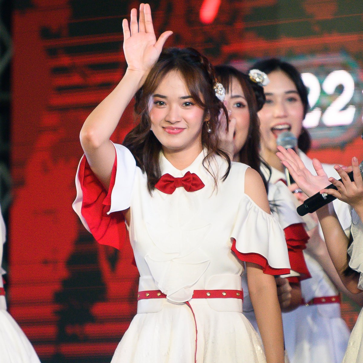 Phurich_k's tweet photo. #2getherFirstRabbit
2ปีที่แล้ว ตราตึงใจจนถึงทุกวันนี้ 🤟🏻
#EarnBNK48
#YoghurtBNK48
#BNK48
#BNK483rdGeneration
#FirstRa3bitTH https://t.co/8rhAXaR1ro