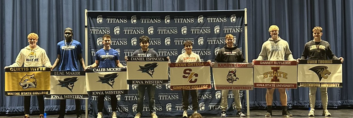 The class of 2024 sets another record with ‘8’ college signings. The leadership, work ethic, dedication and commitment they made to not only themselves, but to our program was truly unmatched. We wish them nothing but the best as they navigate the year’s ahead.