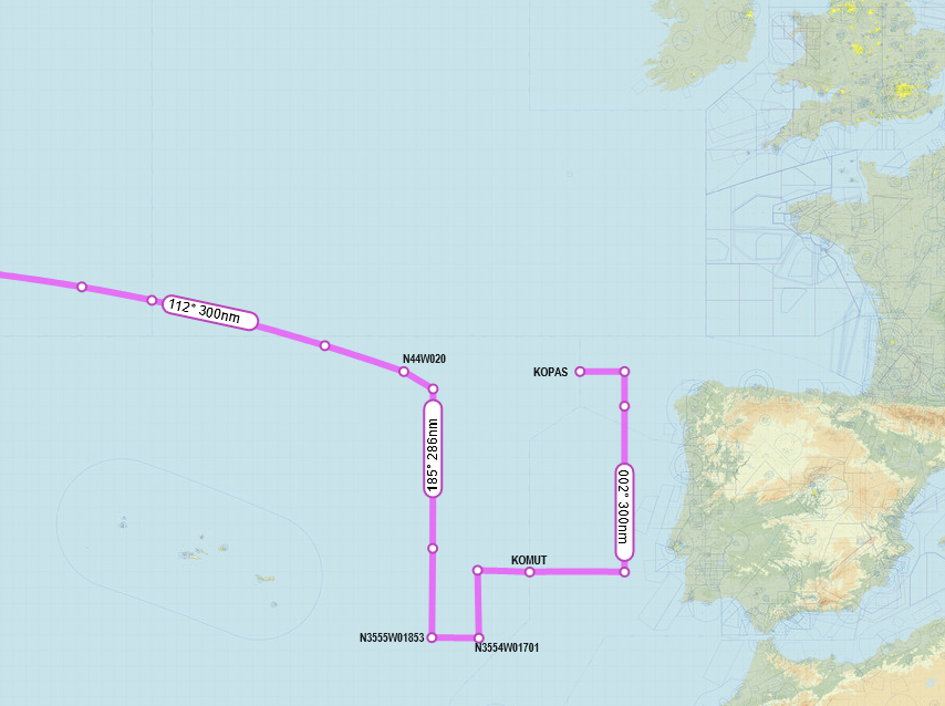 #B2 #MALT11 passed N44W020 1403z, from KOPAS AR with #KC135's #AE0264 #AE04C4 as #LAGR75-76 out of Mildenhall