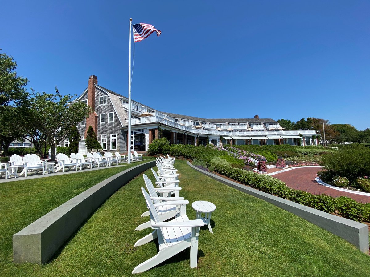 ChathamBarsInn's tweet image. We are thrilled to announce that once again Chatham Bars Inn has been recognized as a @ForbesInspector Five-Star hotel!
#ForbesTravelGuide #FTG5Star #FTGRecommended #FTGStarAwards