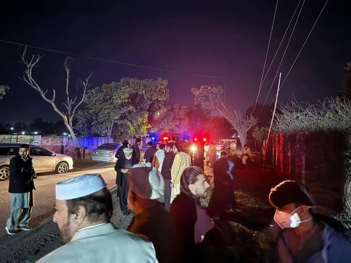 Police surrounding Attock jail where PTM members await Manzoor Pashteen's release signals another abduction attempt. PTM warns: any such action will meet a different response this time. We demand Manzoor's release and an end to this intimidation. #ReleaseManzoorPashteen