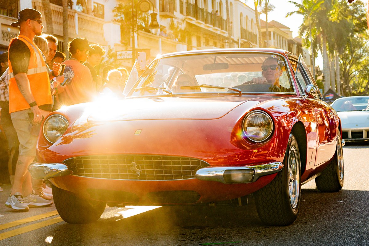 upstate_images's tweet photo. What's better than Florida in February? Photographing 500 Ferraris with our friends from Entourage to raise money for St. Mathew's House.
#carson5th #Ferrari #ShelbyCobra #EntourageYearbooks #UpstateImages
@StMatthewsHouse https://t.co/Xo4a9Qs5p0