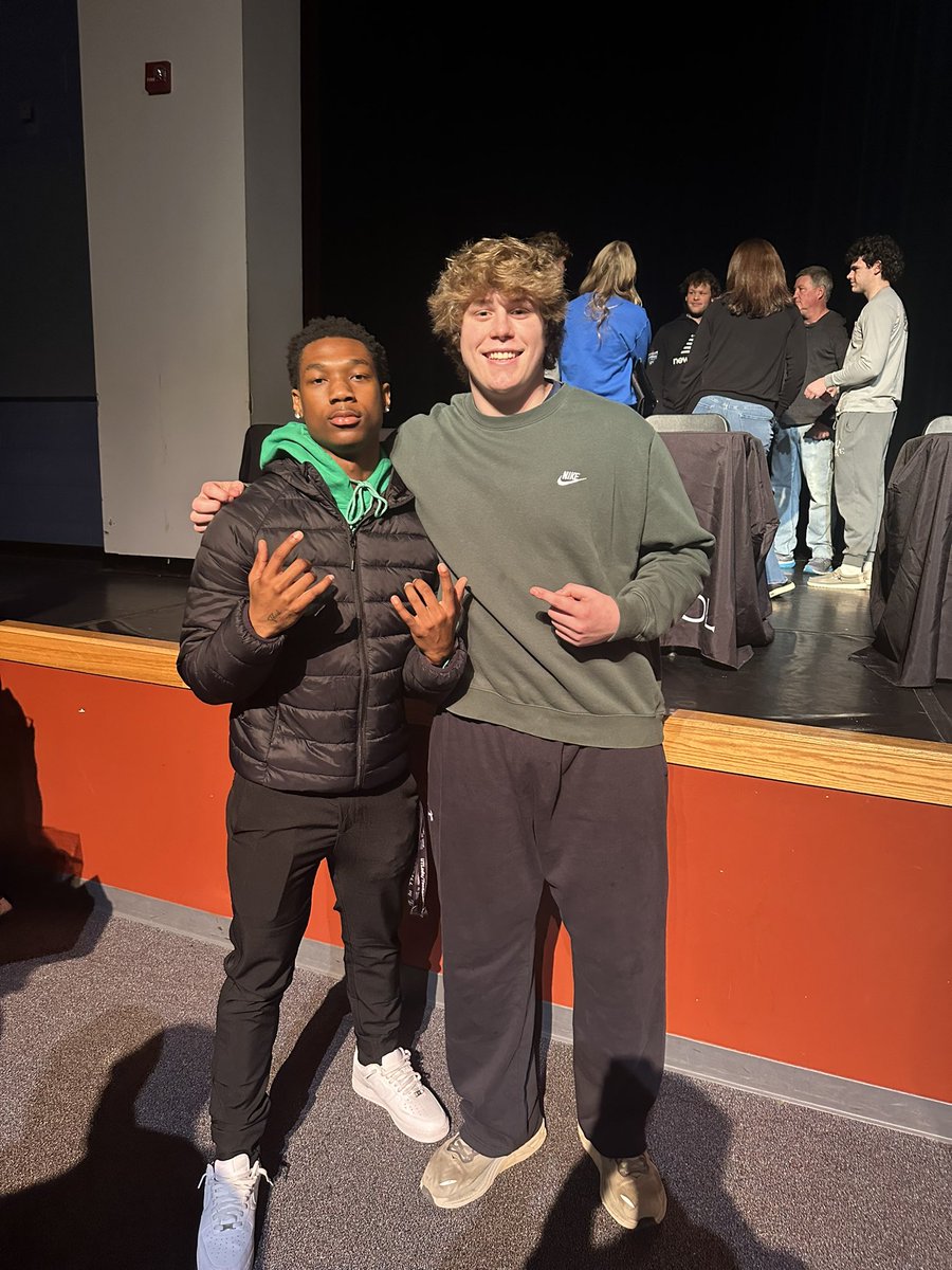 HarrySimpson442's tweet photo. Congrats to my boys for signing today! @NCATFootball @GC_Pride_Fball @BartonBaseball are getting a great group of athletes! Big things ahead. https://t.co/UqErXNfR3z
