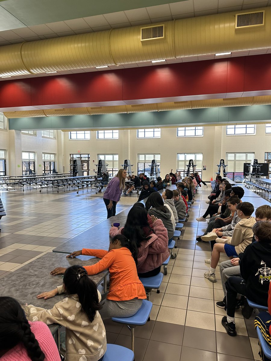 A big thank you to Lakeside for sharing middle school information with our rising 6th graders today!  <a href="/HawCreekES/">Haw Creek Elementary</a> <a href="/LakesideMDL/">Lakeside Middle</a>